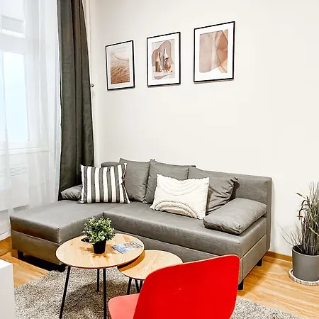 Apartment T32 Modern Budapest