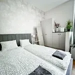 T32 Modern Boedapest