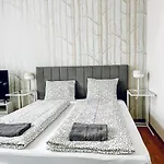 T32 Modern *