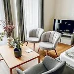 T32 Modern Boedapest