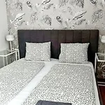 T32 Modern