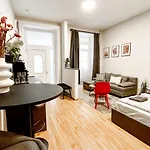 Appartement T32 Modern Boedapest
