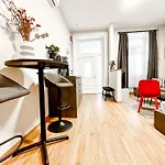 T32 Modern