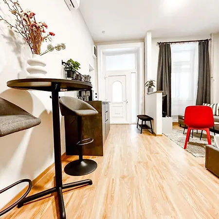 T32 Modern